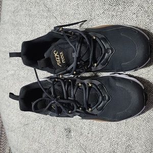 Nike React Black with Gold